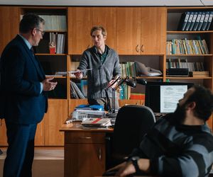 Profilerka sezon 2 - odcinek 11 streszczenie. Regina znajduje w Stormii zwłoki szefa, Maxa Budzisza