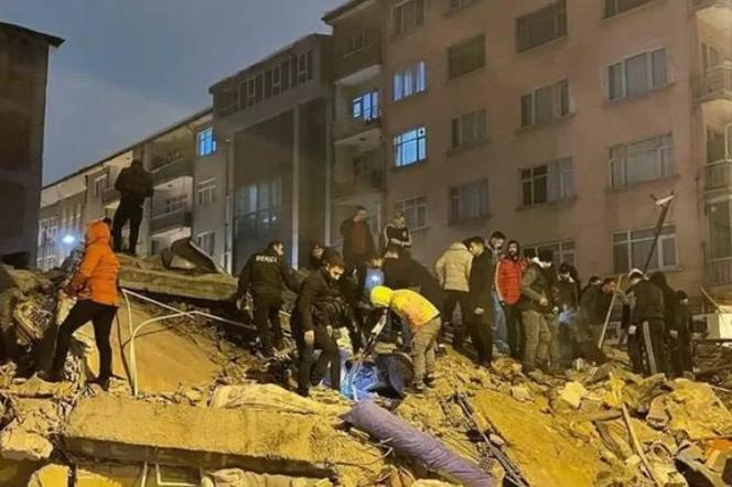 Ogromne trzęsienie ziemi w Turcji i Syrii. Strażacy z Polski ruszyli na pomoc 
