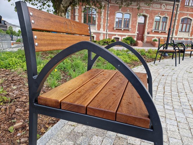 Rybi Rynek w Bydgoszczy niemal gotowy. Eleganckie nabrzeże już cieszy oczy!