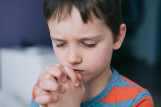 Podstawówka w Bytomiu uruchomiła pogotowie religijne. Rodzice oburzeni: To nie sprawa dla księdza