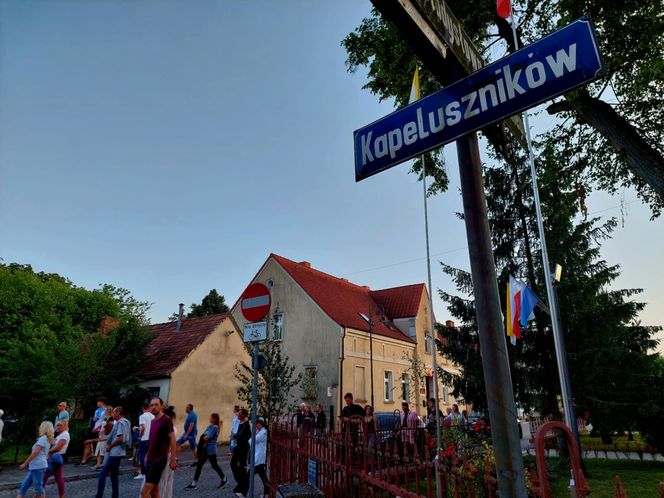 Magiczna Noc Świętojańska w Starym Fordonie. Spacer pod gwiazdami przyciągnął bydgoszczan i turystów