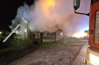 Śmiertelny pożar pod Bełchatowem. Nie żyje 48-latek [ZDJĘCIA]