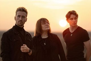 imasleep zapowiadają wyjątkowy koncept album emocjonalnym singlem Closer