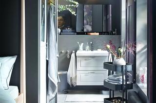 Farba na ścianie w łazience