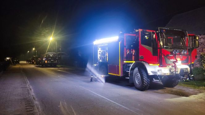 Lubelscy strażacy pomagają powodzianom na różne sposoby