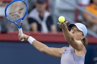 Iga Świątek - Eva Lys