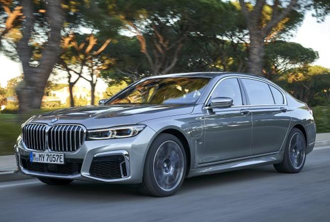 BMW serii 7 G12