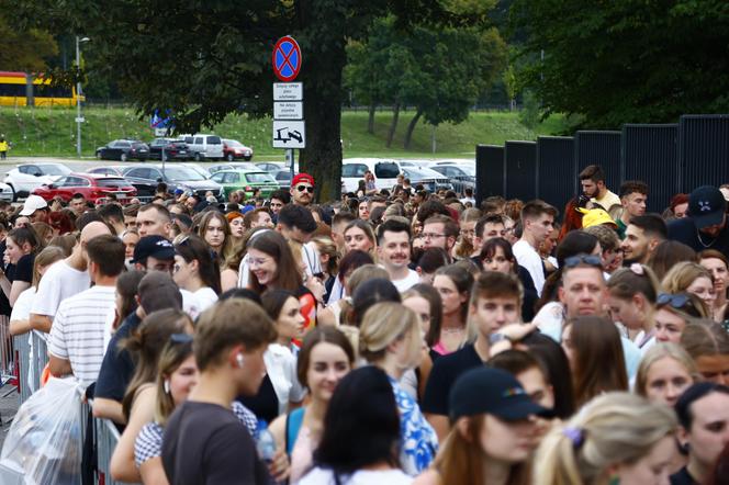 Gigantyczne kolejki przed stadionem. Tak fani czekali na koncert Dawida Podsiadło