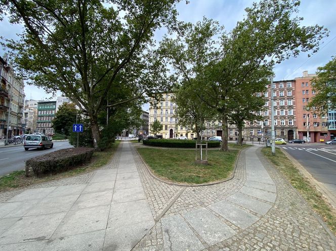 Wrocław. 15 lat "libacji na skwerku"