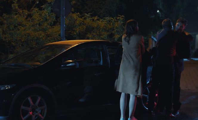 M jak miłość odc. 1887. MaM jak miłość odc. 1887. Martyna (Magdalena Turczeniewicz), Jakub Karski (Krzysztof Kwiatkowski), Marcin (Mikołaj Roznerski)rtyna (Magdalena Turczeniewicz), Jakub Karski (Krzysztof Kwiatkowski)