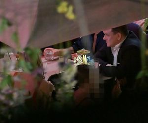 Joanna Krupa w objęciach Dominika Tarczyńskiego.