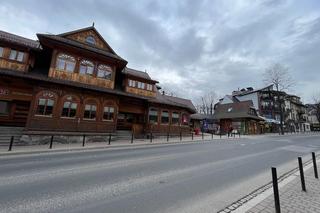 Wymarłe Zakopane przed sezonem. Pustki na Krupówkach i pod Gubałówką