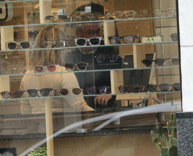 Robert Biedroń kupił okulary