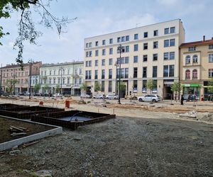 Tak teraz wygląda plac Wolności w Bydgoszczy. Powrót kwiaciarek ponownie opóźniony