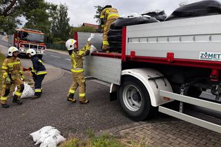 Ulewy nadciągnęły nad Bielsko-Białą. Nocna walka z żywiołem i ewakuacja dzieci