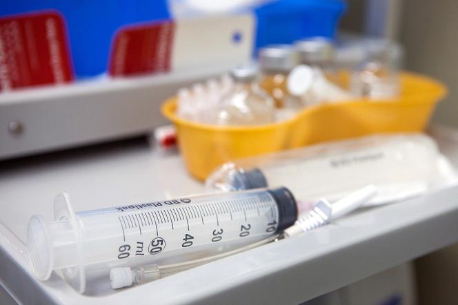 Siedlce: szpitale węzłowe „zapisują” medyków na szczepienia przeciw COVID-19