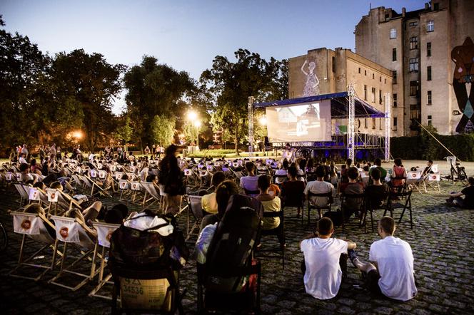 Kino plenerowe na Wyspie Słodowej