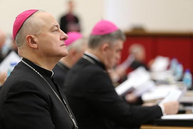 8 maja bp Artur Ważny obejmie prawnie urząd biskupa sosnowieckiego