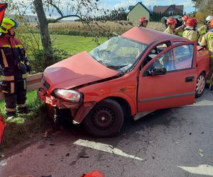 Tragiczny wypadek w miejscowości Wzdół Kolonia. Nie żyją dwie osoby, kolejne dwie są ranne