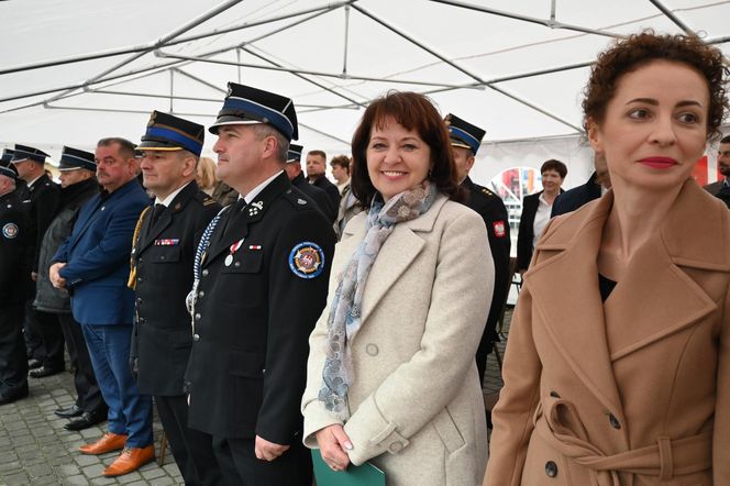 Powiat Siedlecki: nowy średni wóz ratowniczo-gaśniczy trafił do strażaków ochotników z OSP Grochówka w gminie Zbuczyn