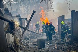 Zmasowany atak rakietowy na Kijów. Płoną domy. Polska reaguje