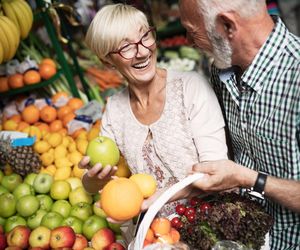 Seniorze, jedz to codziennie! Prosta dieta, która chroni mózg i wspiera funkcje poznawcze