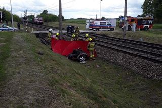 Raciborowice. Śmiertelny wypadek na przejeździe kolejowym [ZDJĘCIA].