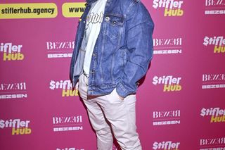 Tłum celebrytów na imprezie Stiflera. Deeds na czarno, Jarosińska na różowo i Schreiber w skórze