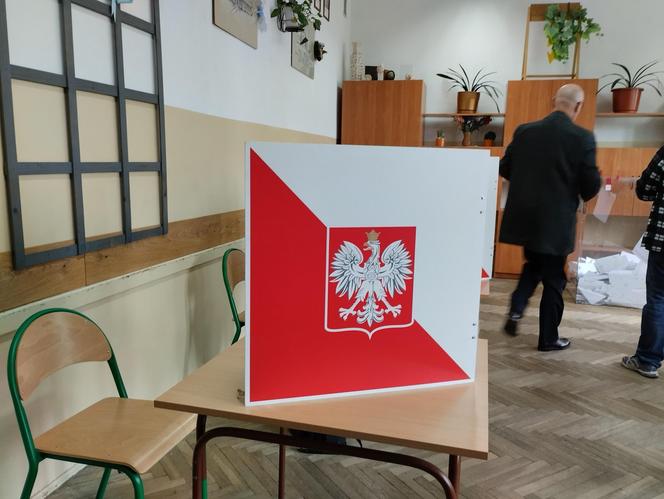 Wybory 2023. Mieszkańcy Tarnowa ruszyli do lokali wyborczych