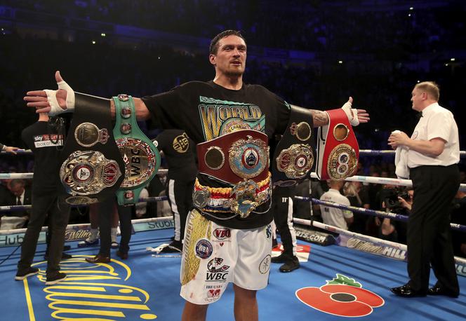 Oleksandr Usyk obronił 5 pasów