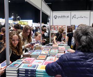 Targi Książki w Katowicach to okazja do zdobycia autografów pisarzy