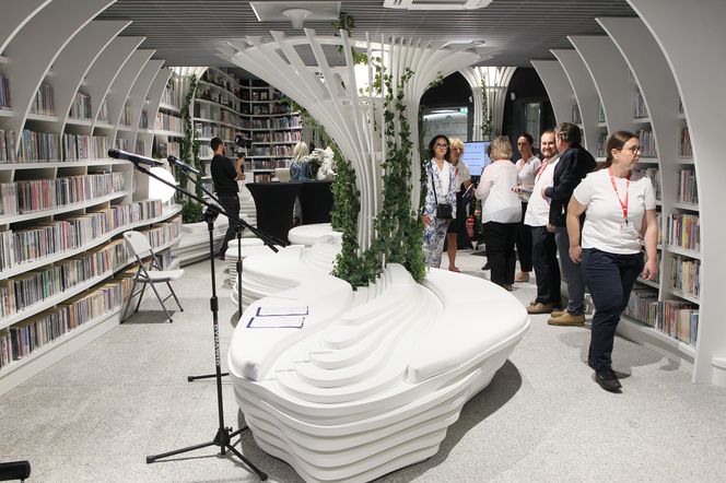 Otworzyli pierwszą w Polsce bibliotekę na stacji metra. Metroteka już działa