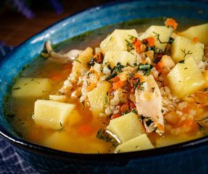 Oto babciny przepis na zupę, która działa jak naturalny lek. Twoja wątroba i jelita będą ci wdzięczne