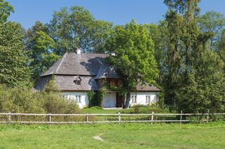 To najpiękniejsza wieś w Małopolsce. Wychował się w niej kapelan Solidarności