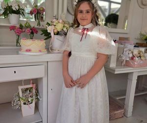 Iwona Węgrowska wyprawiła córce komunię