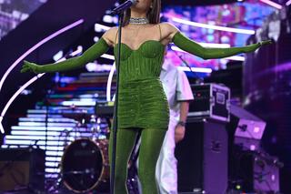 Szroeder jak Kermit, Ładocha jak tulipan i Młynarska w za małym garniturze. Tłum gwiazd na Top of the Top Sopot Festival 2024