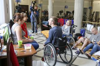 Niepełnosprawni nadal w Sejmie