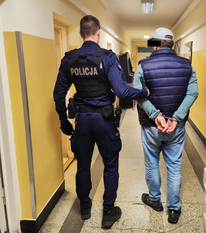 Szajka włamywaczy z Gruzji w rękach policji. Otwierali samochody specjalnym urządzeniem