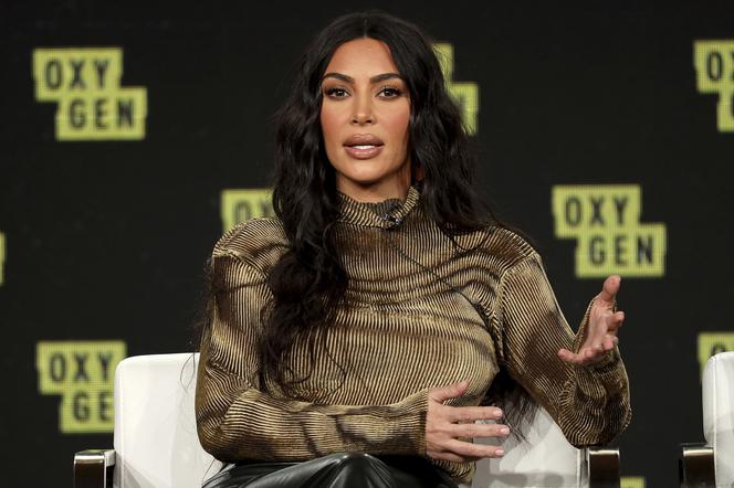 Kim Kardashian pomogła afgańskim piłkarkom uciec od koszmaru. Nie uwierzysz co zrobiła!