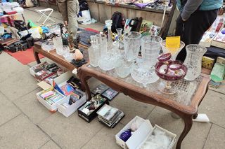 Wyjątkowe antyki ponownie zagościły na Placu Zamkowym w Lublinie. Tak wygląda wrześniowa Lubelska  Giełda Staroci [GALERIA]