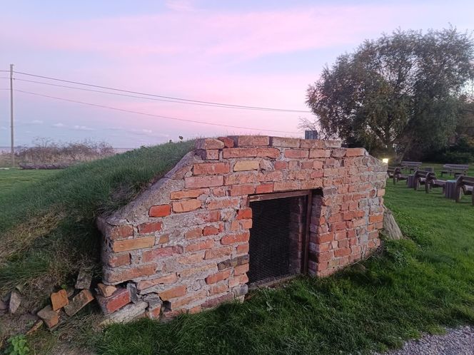 Tajemnicze miejsce na mapie Pomorza. Czym jest Osada Łowców Fok?