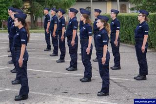 Nowi policjanci w szeregach warmińsko-mazurskiej policji [ZDJĘCIA]
