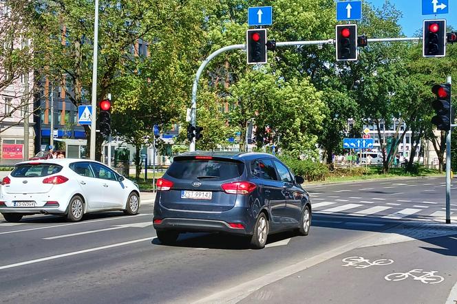 Nowe przejście przez plac Zwycięstwa