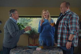 M jak miłość, odcinek 1810. Modry (Stefan Friedmann), Jagoda (Katarzyna Kołeczek), Tadeusz (Bartłomiej Nowosielski)