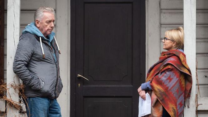 Barwy szczęścia odc. 2046. Ludwik (Marek Lewandowski), Regina (Ewa Serwa)