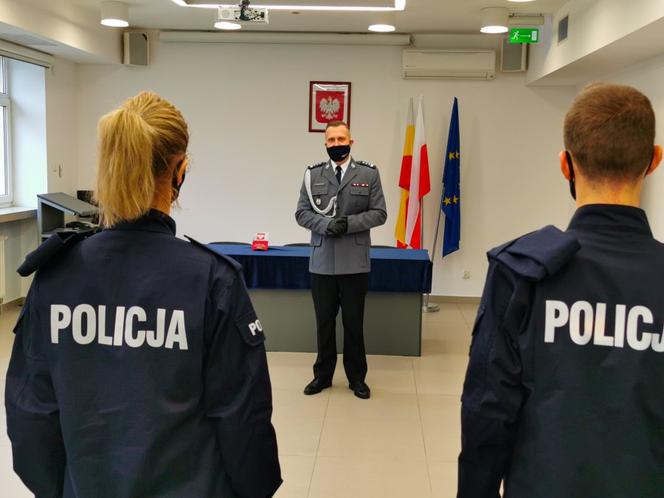 Nowi policjanci w Białymstoku. Ślubowanie złożyło 7 funkcjonariuszy [ZDJĘCIA]