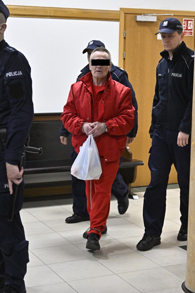 Proces w sprawie zabójstwa niemieckich emerytów. Sędzia do oskarżonego, który się nie przyznaje, ale ma dużo do powiedzenia: "Brzmi to tak, jakby pan tam był"