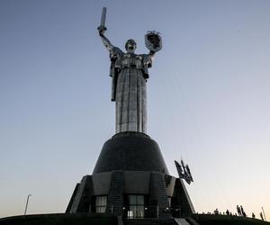 Zamontowano trójząb na kijowskim pomniku Matki Ojczyzny