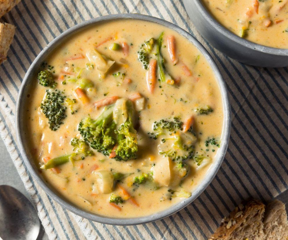 keto zupa brokułowa