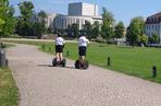 Bydgoscy strażnicy miejscy na segwayach 